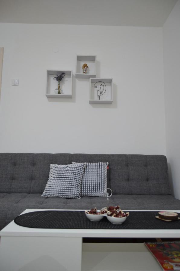 Mikmari Apartman Subotica Eksteriør bilde